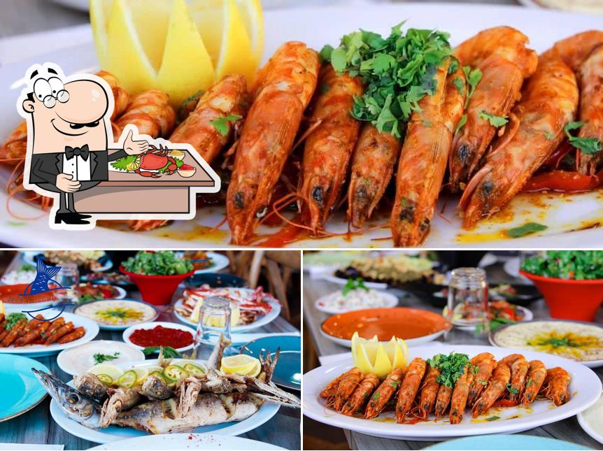 Try out seafood at Bilal - HaDayagim