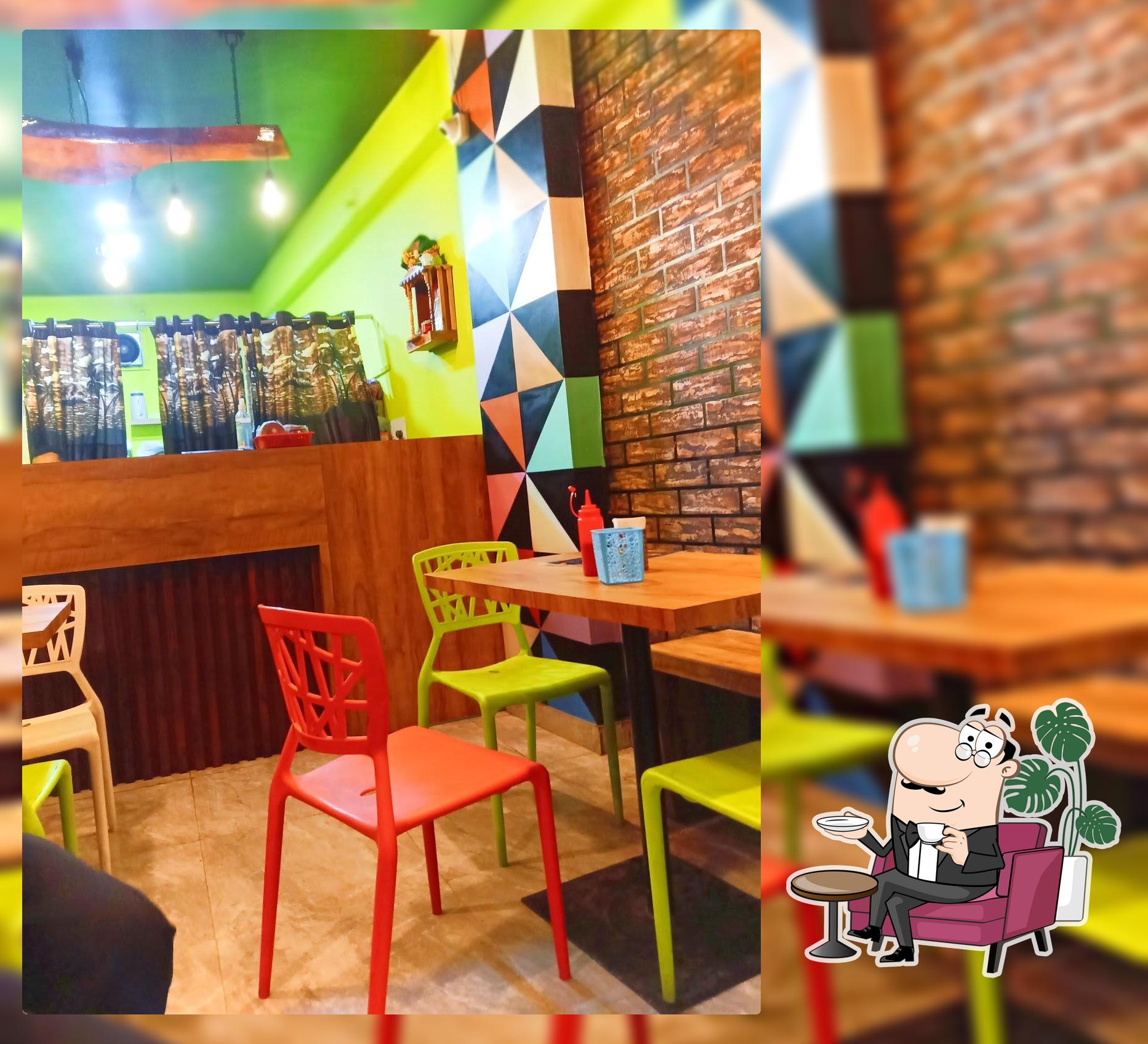 9 Ten Cafe. નાઇન ટેન કેફે