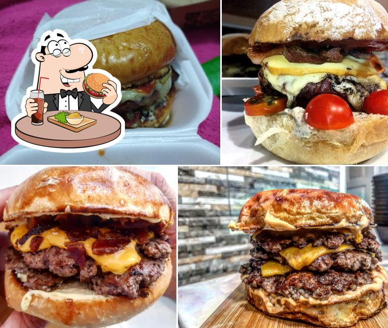 Deguste um dos hambúrgueres servidos no Hunger Burguer