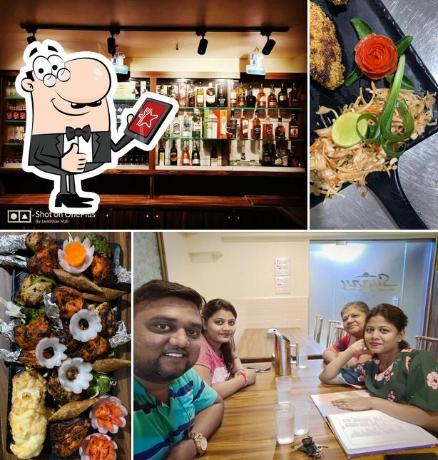 Sunny family restaurant & bar