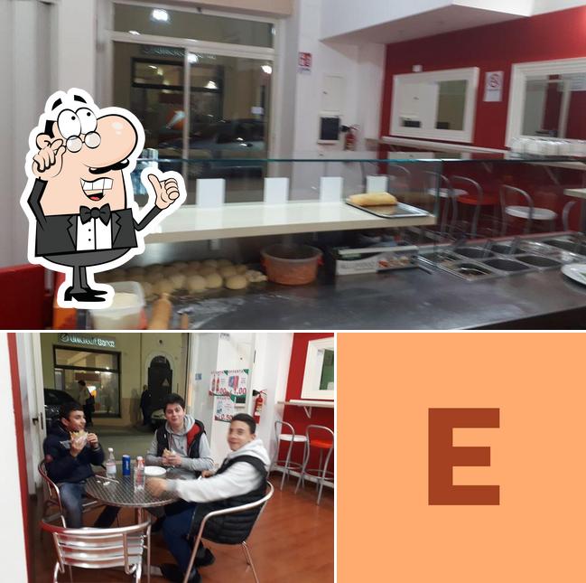 Gli interni di Eat & Drink Kebaab & Pizza