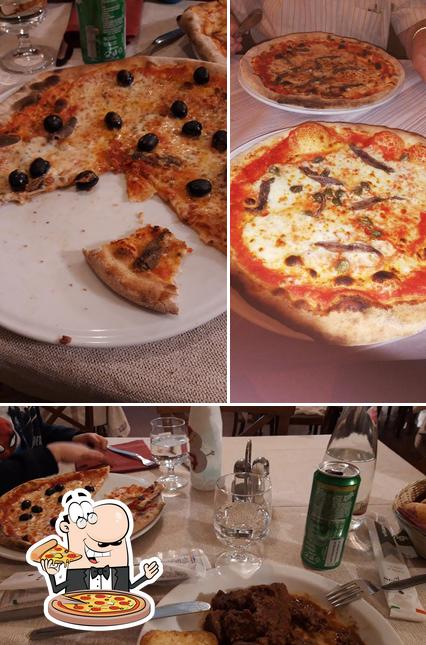 Prova una pizza a RISTORANTE PIZZERIA RUSTICA