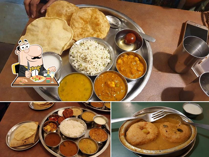Meals at Thambbi Veg Restaurant