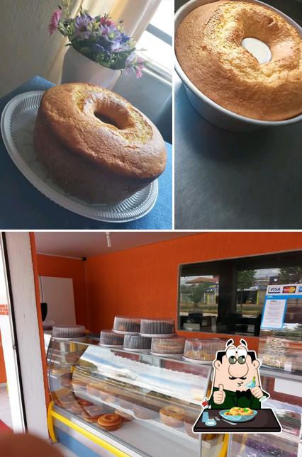 O Gilmar Bolos Caseiros se destaca pelo comida e exterior