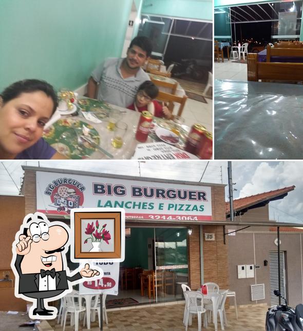 O interior do Big Burguer lanchonete e pizzaria