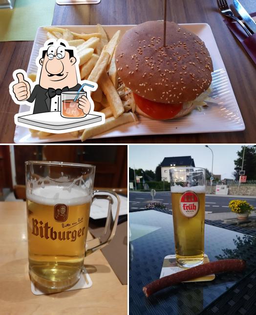 The picture of drink and burger at Gaststätte Zum Zien