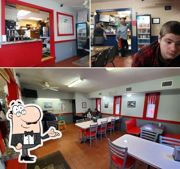 Toots Drive-In, 1251 KS-99 in Howard - Restaurant reviews