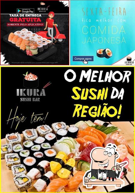 Rolos de sushi são disponibilizados no Ikura Sushi Bar