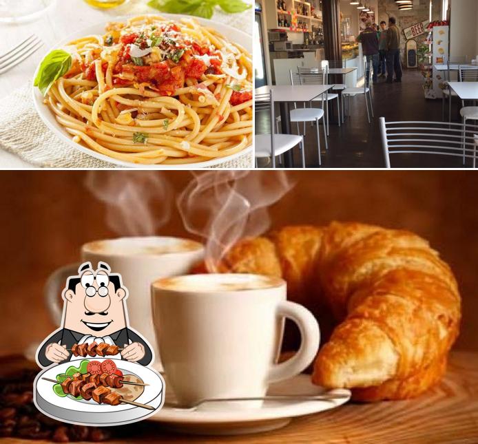 EMGI CAFFÈ si caratterizza per la cibo e interni