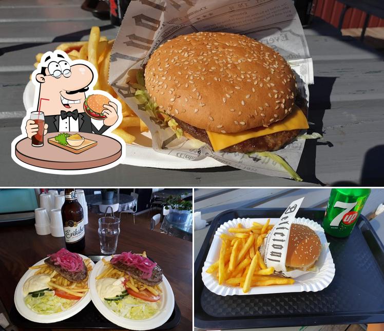 Prueba una hamburguesa en Englunds Grill & Kiosk