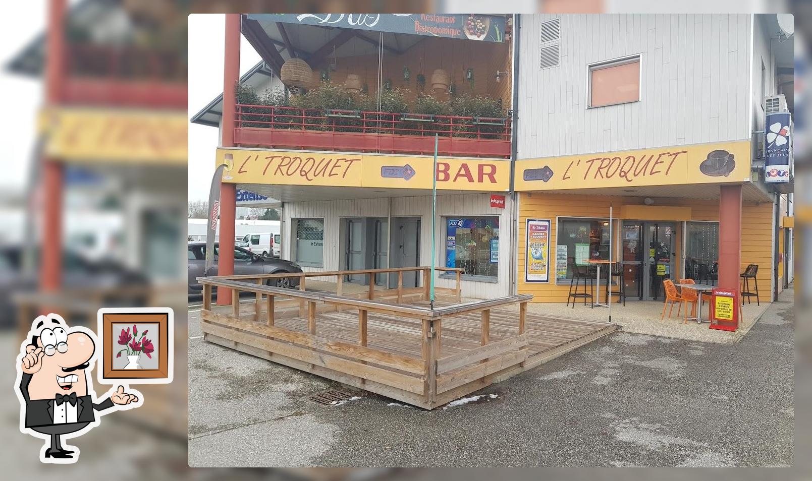Aradas Michel BAR L'TROQUET MA