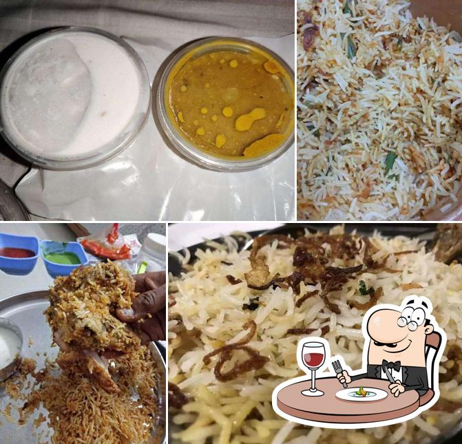 Food at Hyderabadi Hut