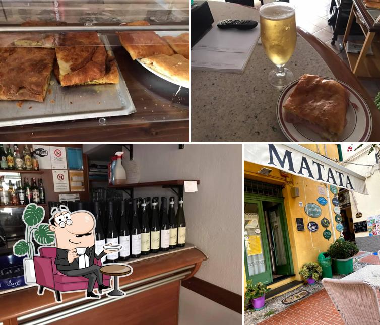 Dai un'occhiata agli interni di Bar Hakuna Matata