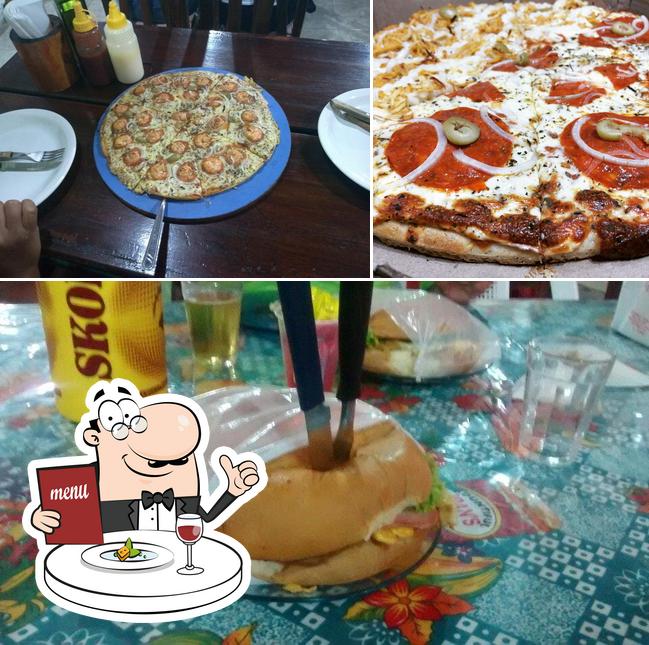 Comida em Pizzaria Frangolino