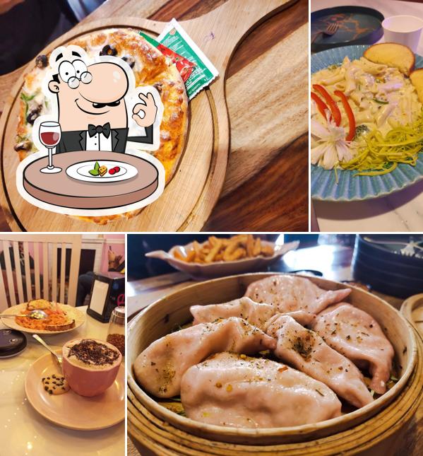 Food at Pink & blue cafe