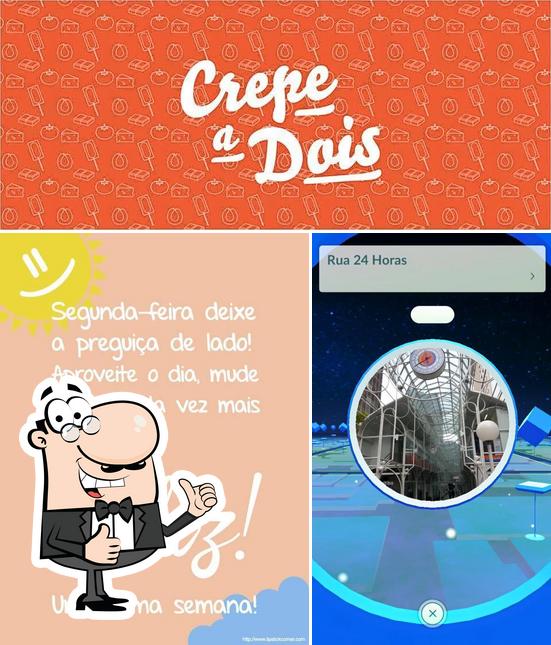 Взгляните на изображение десерта "Crepe a Dois"