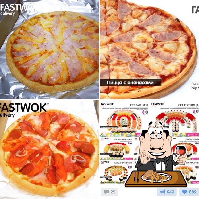 Get pizza at Fastwok