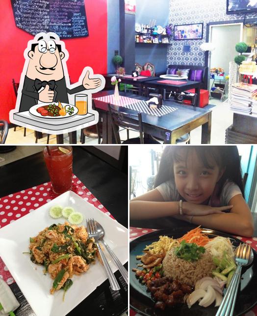 The image of food and interior at เดอะเทสต์ (The Taste)