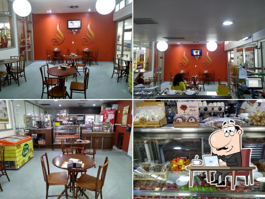 O interior do Cafe da Vila