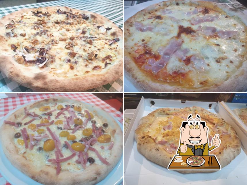 Ordina tra le molte varianti di pizza