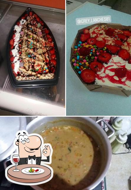 Grey Lanches