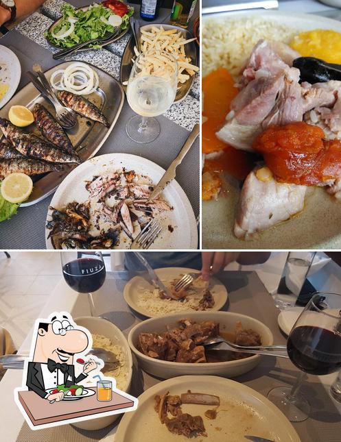 The picture of food and alcohol at "O Tasco da Rita" Restaurante