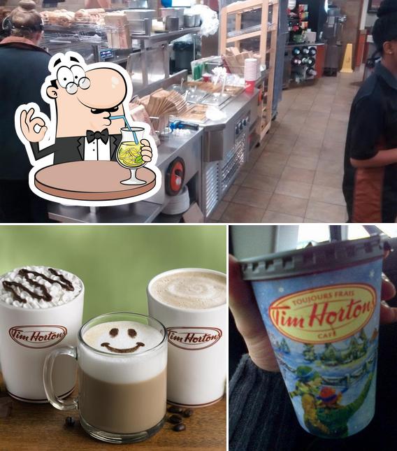 La photo de la boire et extérieur de Tim Hortons’s