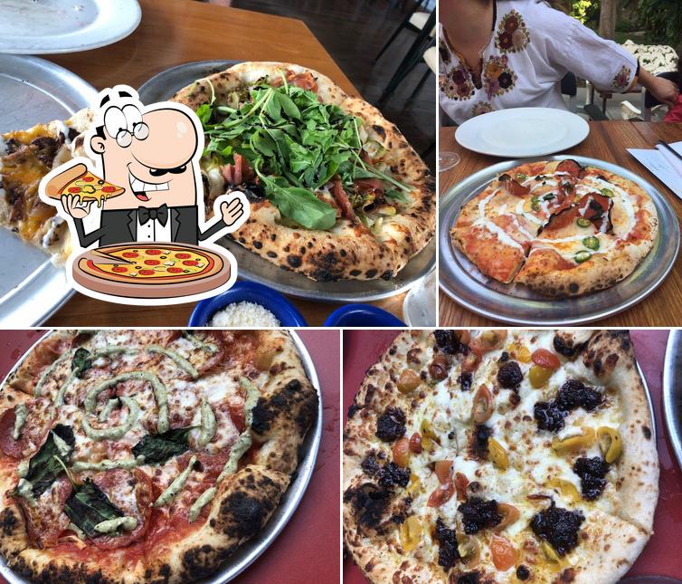 Dodici Pizza + Wine in Brownsville Restaurant menu and reviews