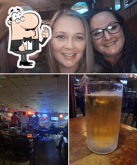 Cedar Lounge in Morrilton Restaurant menu and reviews