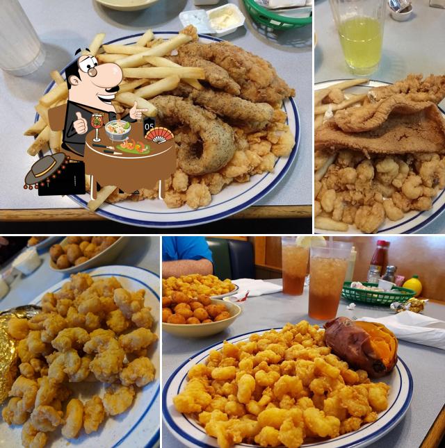 Еда в "Yadkin Valley Seafood Restaurant"