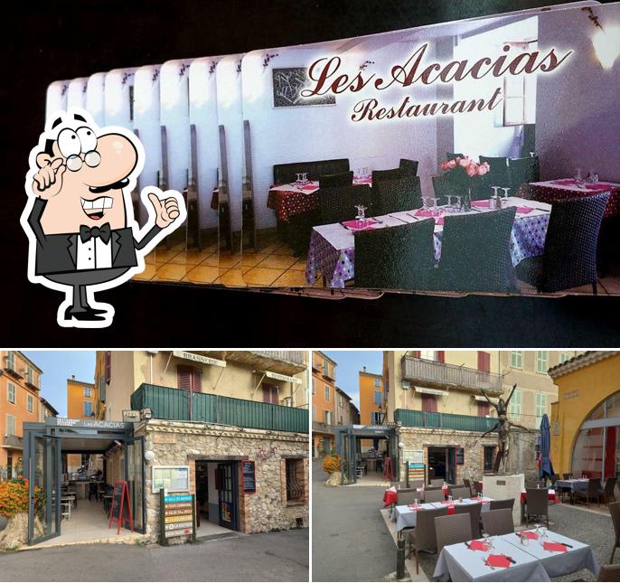 Installez-vous à l'une des tables de Brasserie Les Acacias