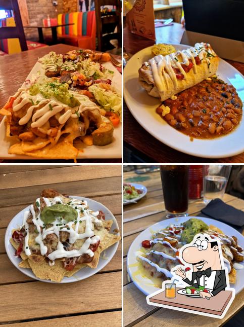 La Parrilla Mexican Tapas Bar & Grill, 5658 Lark Ln in Liverpool