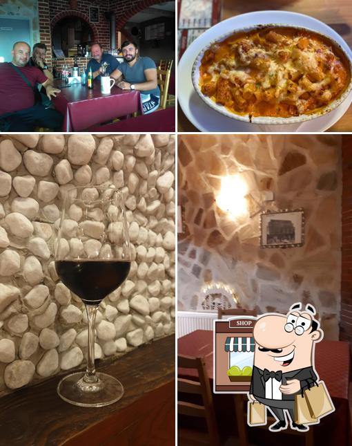 L'extérieur de Enzo's Pizza Rusticale
