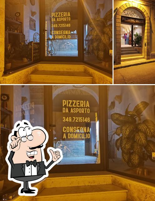 Gli interni di Pizza Dal Giudice