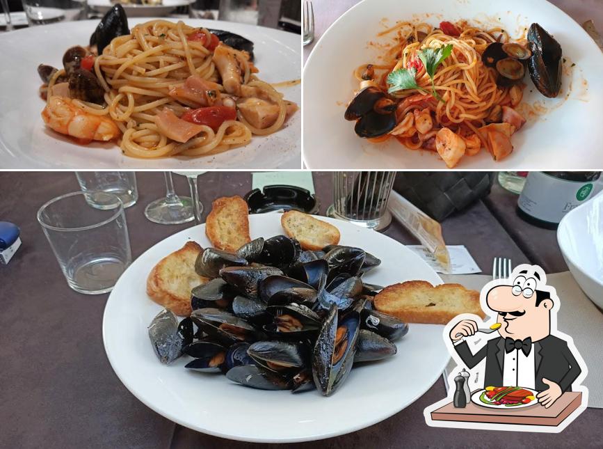 Platti al Ristorante Pizzeria "Rossi & Rossi"