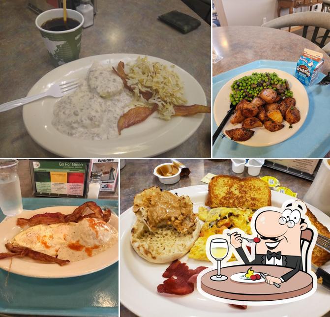 Meals at Breakers Dining Facility