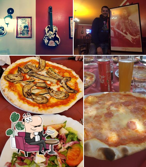 Club 27 Barumini si caratterizza per la interni e cibo