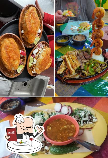 Еда в "Las Tapatias Mexican Cafe"