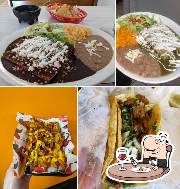 Los Jalapeño Brothers Mexican Grill & Catering in Harvard Restaurant