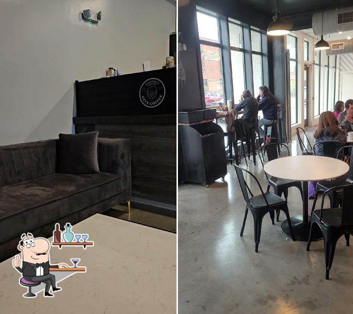 IV Kings Coffee Downtown in Jonesboro Restaurant reviews