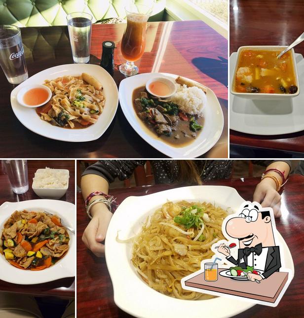 Food at Mekong Cafe