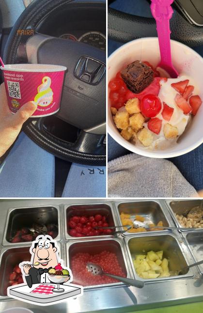 Menchie's Frozen Yogurt, 5122 St in Bellaire Restaurant