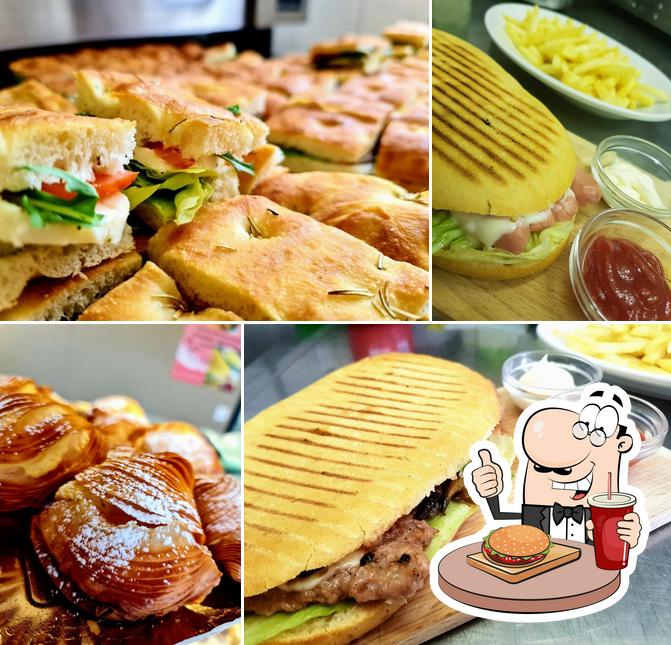 Ordina un hamburger a Sandwich, Pasticceria,Cucina Italiana, Caffetteria