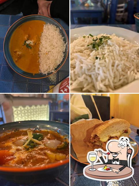 Curry de pollo, sopa ramen y sándwich de pulled pork en INDIEAT Restauracja Indyjska Street Food