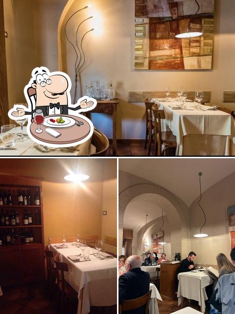 Это снимок ресторана "Trattoria Monti"