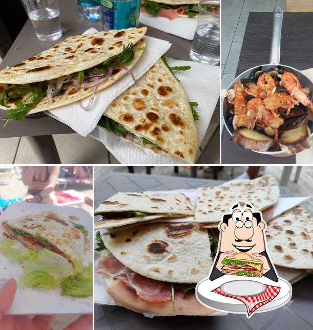 Клубные сэндвичи в "Piadineria Da Romano"