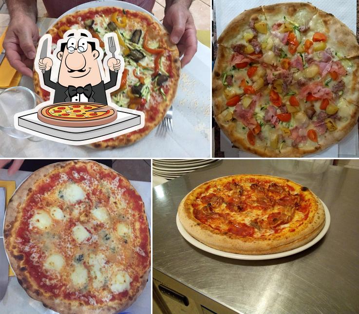 Ordina tra le svariate varianti di pizza