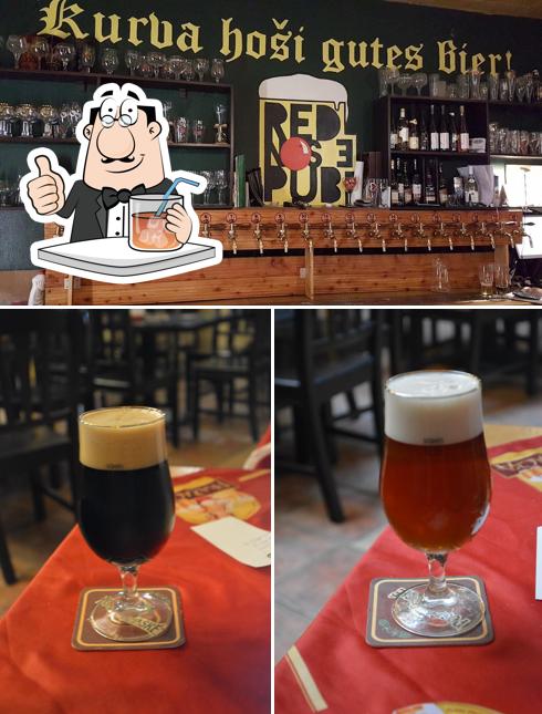 Voici l’image représentant la boire et comptoir de bar sur Red Nose Pub