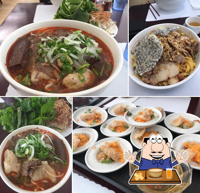 Food at Bến Ngự Restaurant