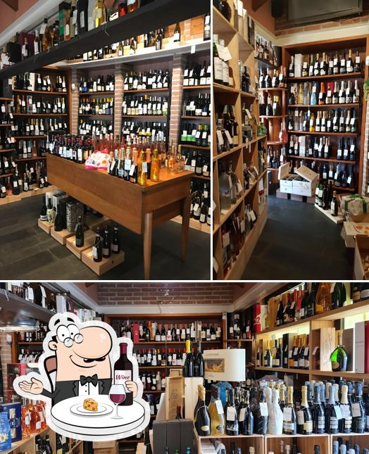 È gradevole prendersi un bicchiere di vino a Enoteca Vago - Enoteca dei Fedel